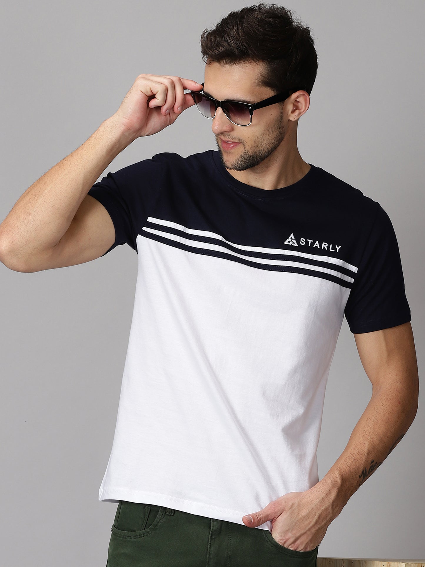 ColourBlocked T-Shirt: Navy Blue-White