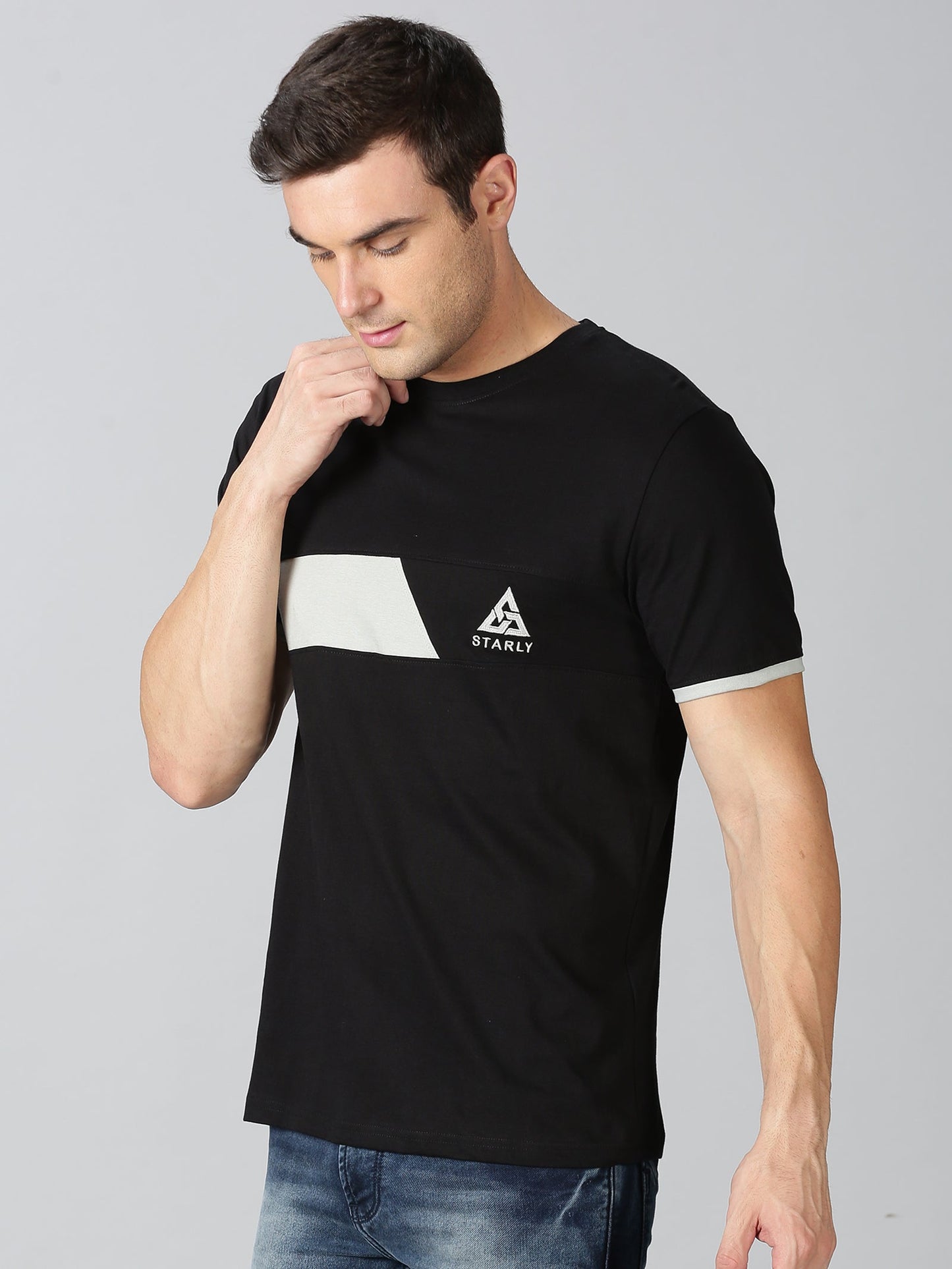 ColourBlocked T-Shirt: Black