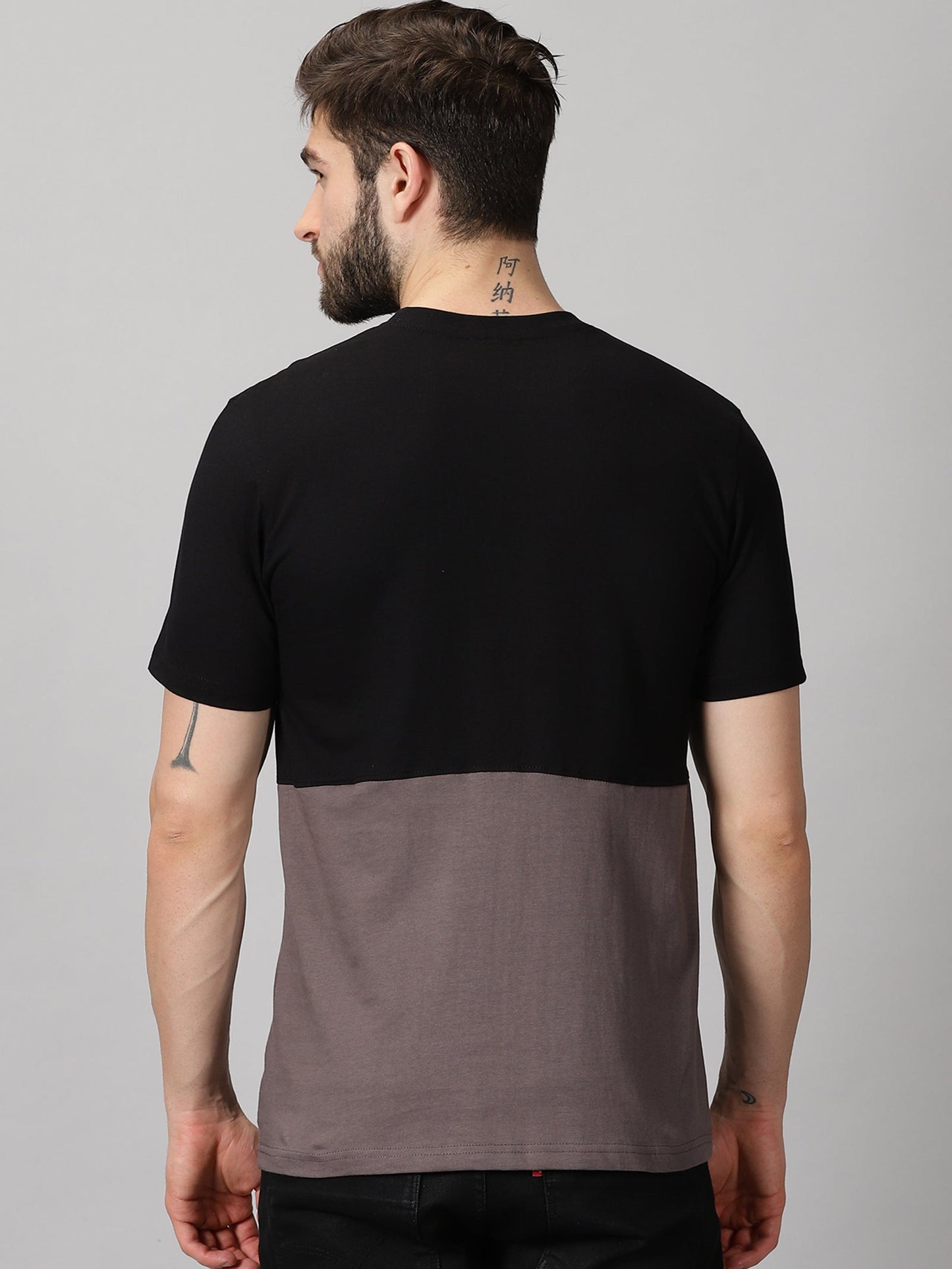 ColourBlocked T-Shirt: Black Grey