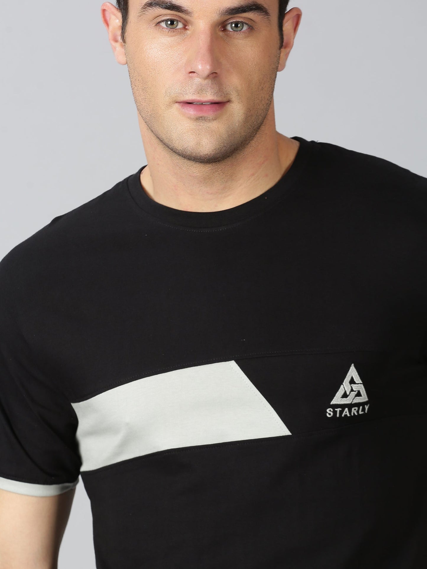 ColourBlocked T-Shirt: Black